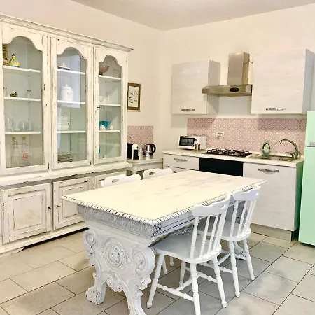 Casa Elena Vintage Vomero - Apartment