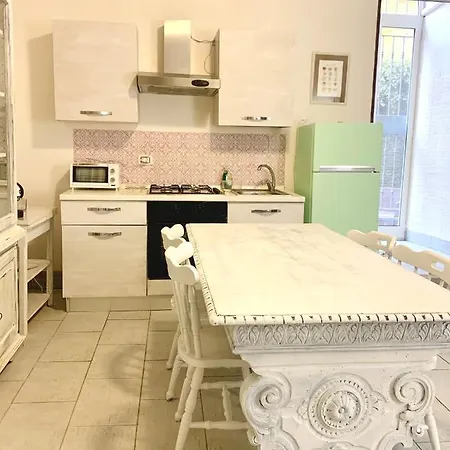 Apartment Casa Elena Vintage Vomero - *